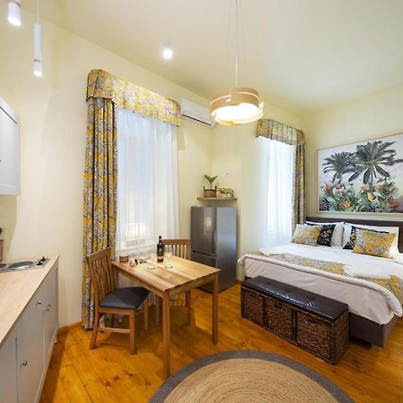 Rainforest Studio Downtown By Pretty Apartments Бухарест Экстерьер фото
